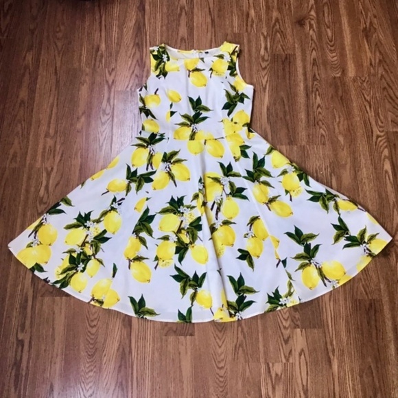 Dresses & Skirts - Lemon sundress, L